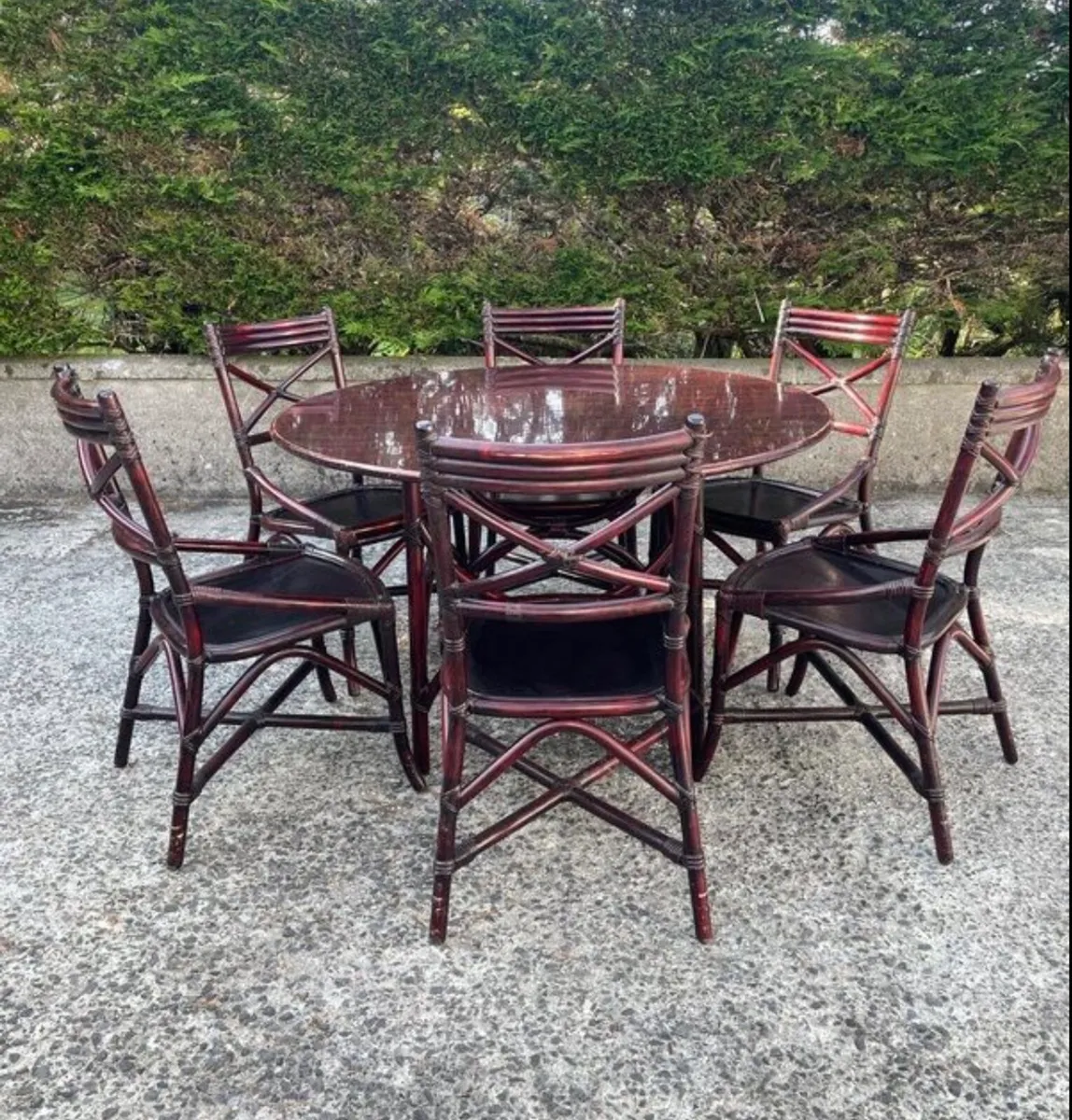 Exceptional Angraves of Leicester table & chairs. - Image 1