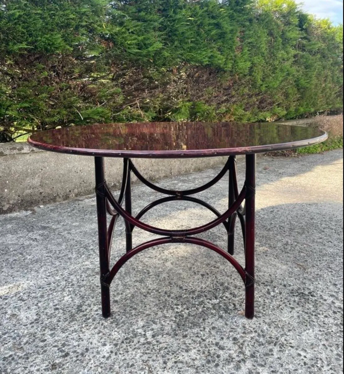 Exceptional Angraves of Leicester table & chairs. - Image 2