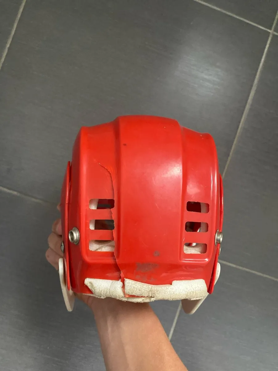 Old style helmet - Image 3