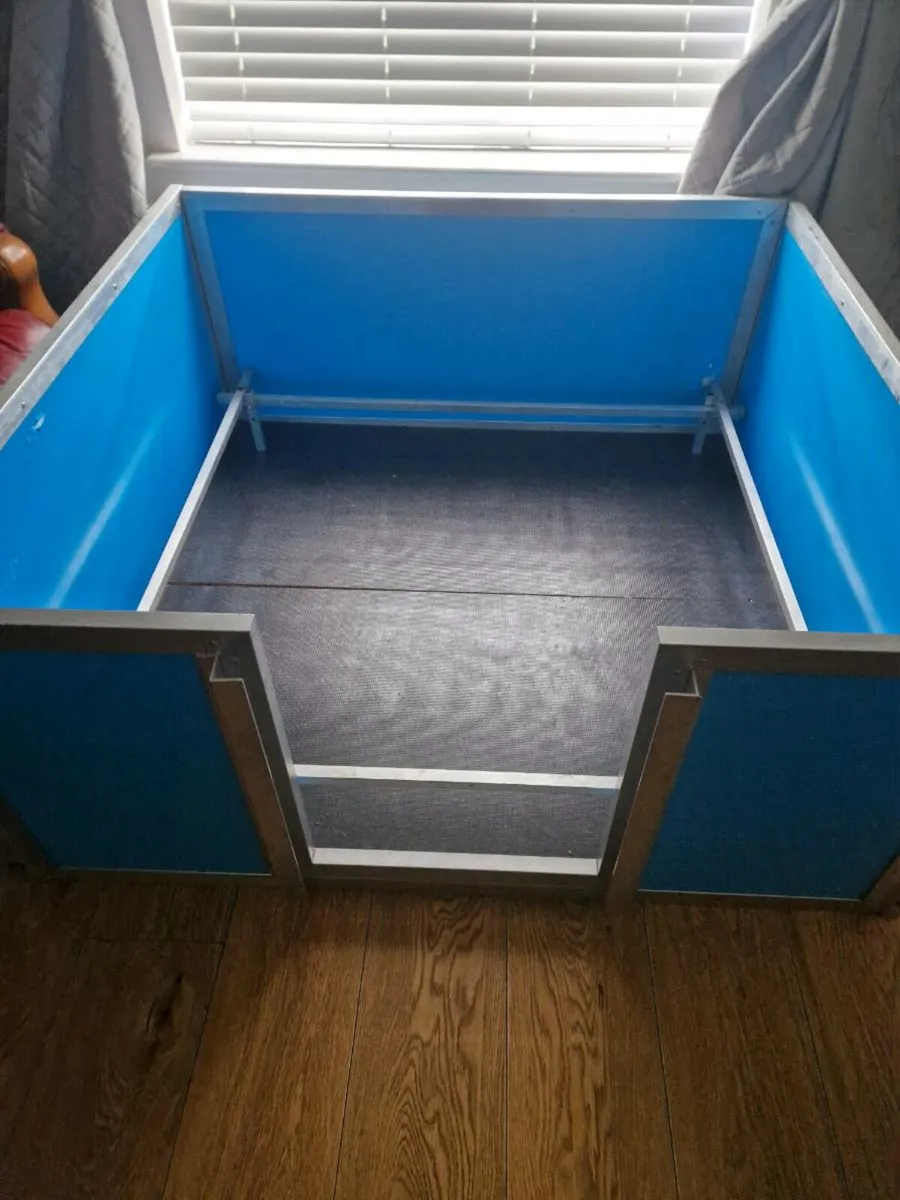 whelping box - Image 1