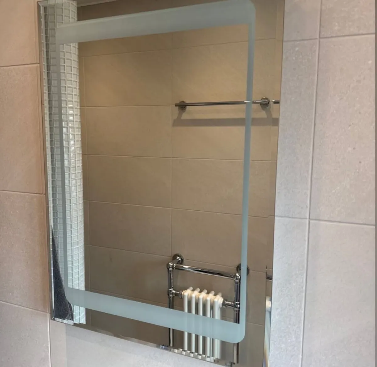 LED bathroom mirror