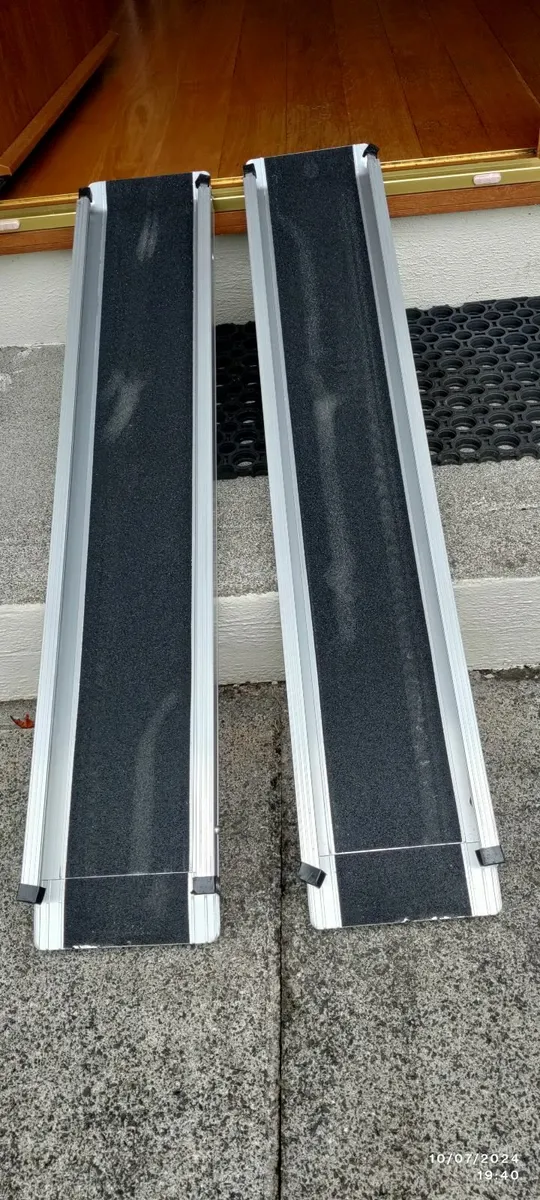 6' Telescopic Wheelchair Ramp - Image 3