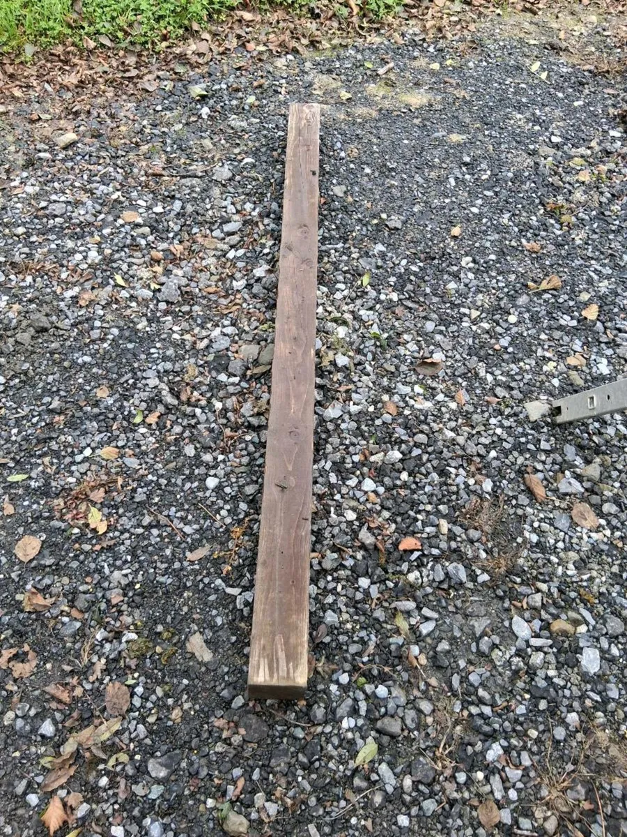 Fence posts - Image 3