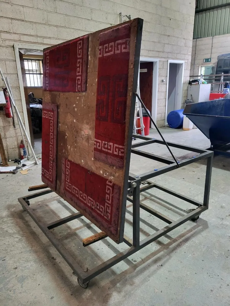 Glass cutting table - Image 1