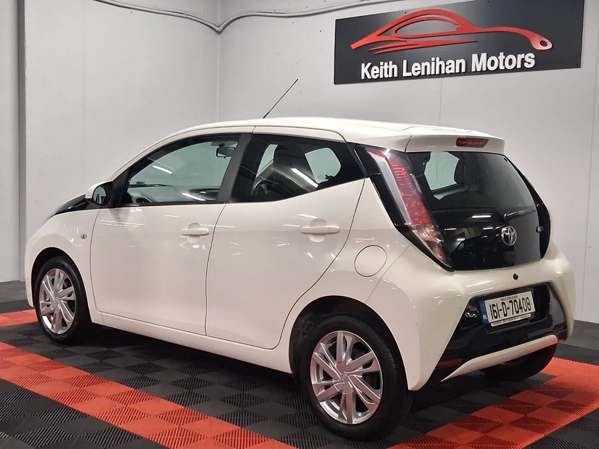 2016 Toyota Aygo **FINANCE AVAILABLE** - Image 3