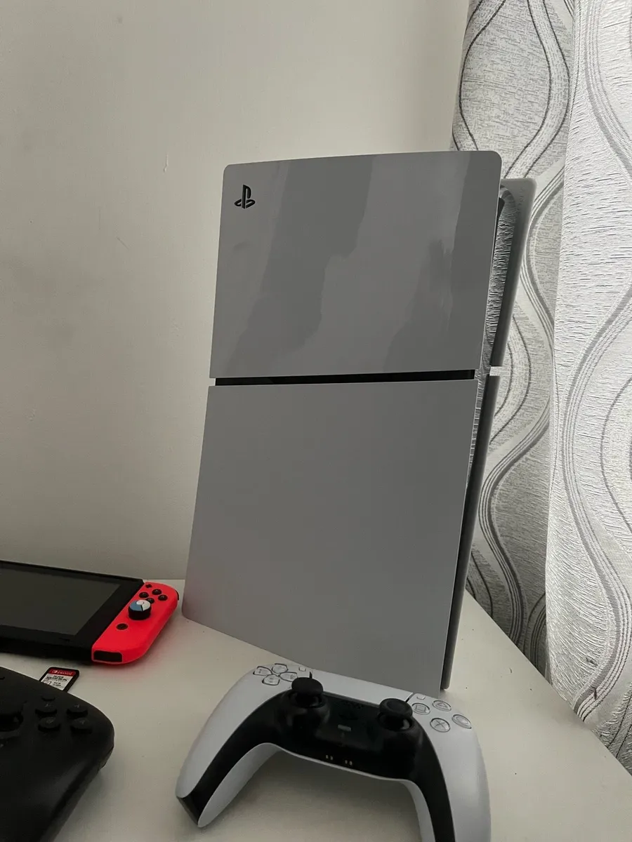 PlayStation 5 Slim + Nintendo switch - Image 1