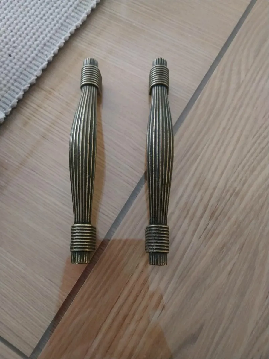 Kitchen door handles