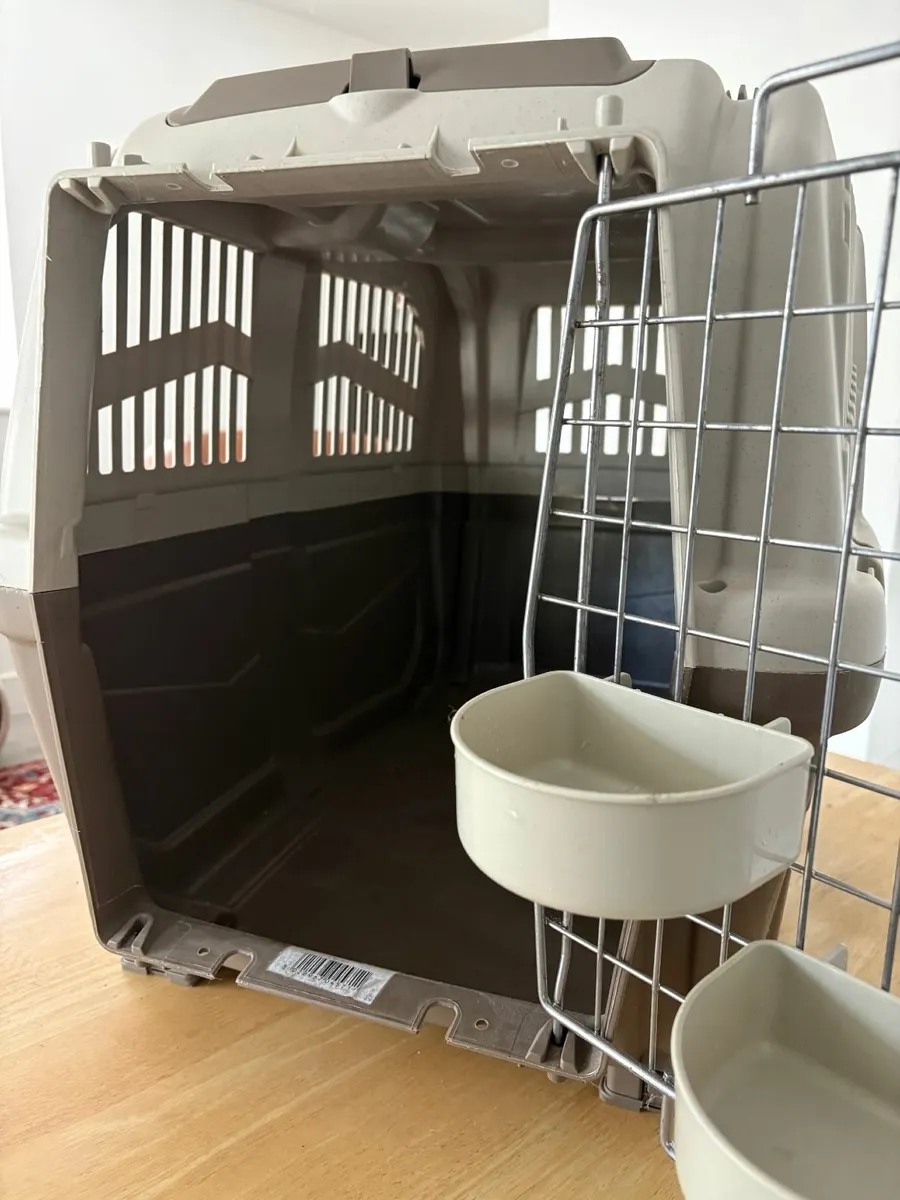 Dog Crate/ Carrier - Image 1