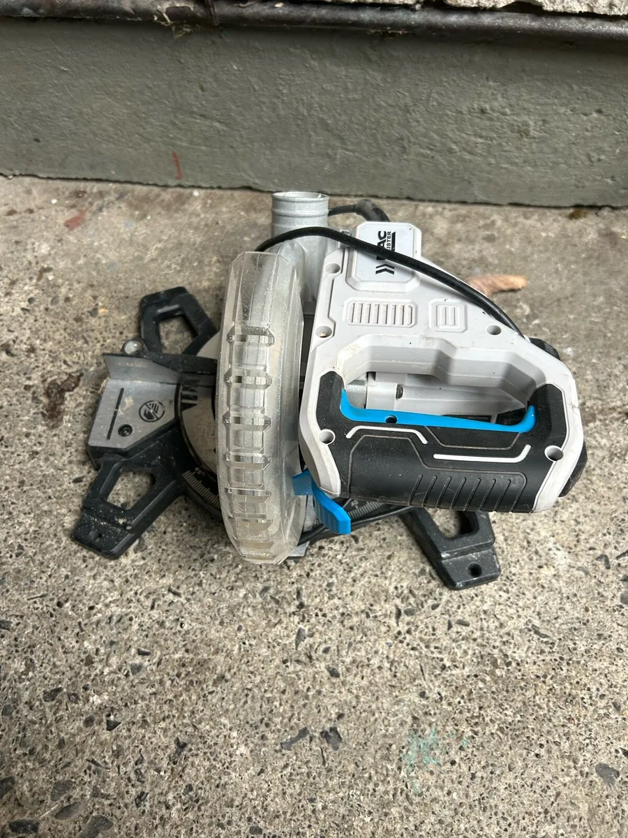 miter saw . Chop saw - Image 1