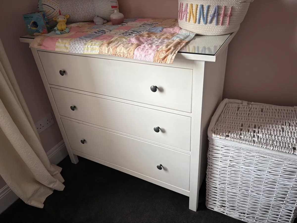 White 3-Drawer Dresser - Image 3