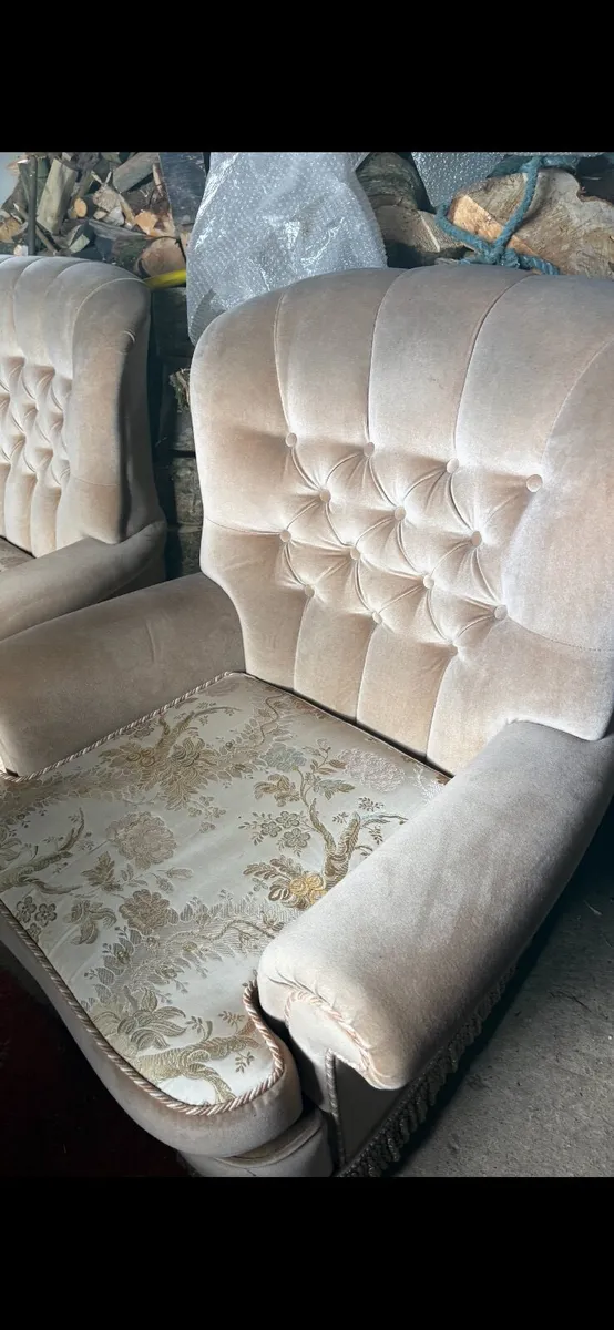 2 Arm’s chairs - Image 2