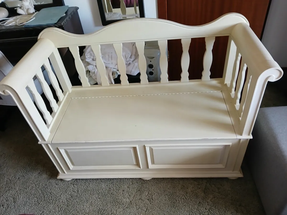 Reception double bench 💺 💺  seating delivered - Image 2