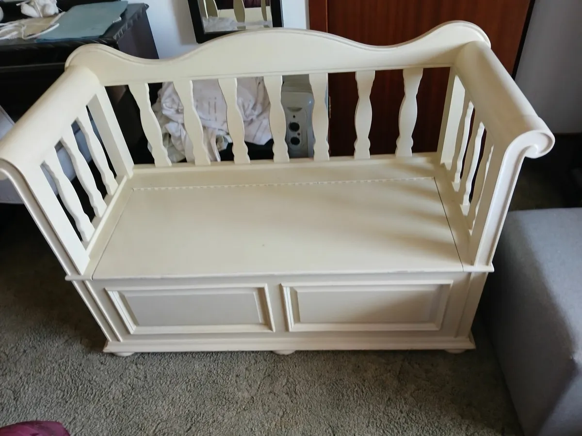 Reception double bench 💺 💺  seating delivered - Image 4