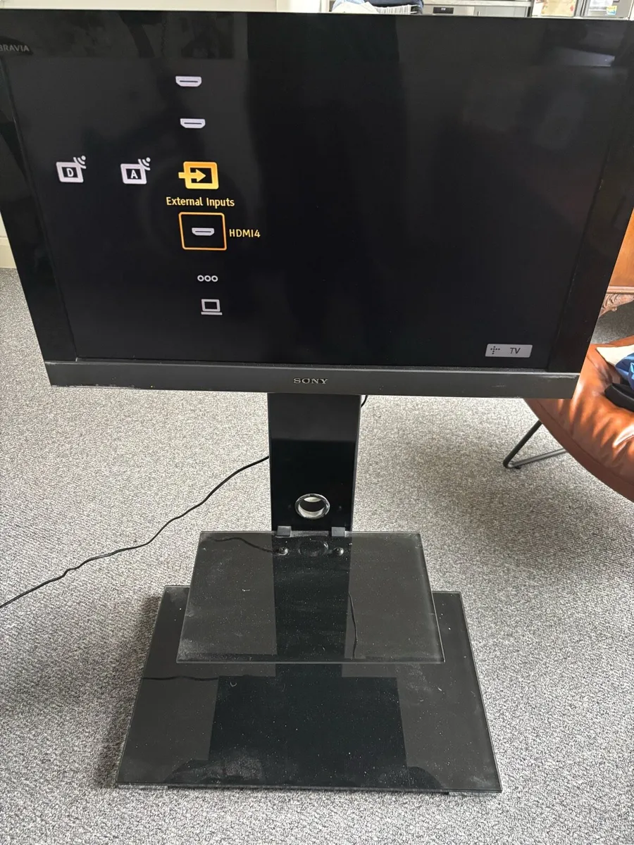 Sony Bravia KDL-32EX401 32" 1080p HD LCD - Image 2