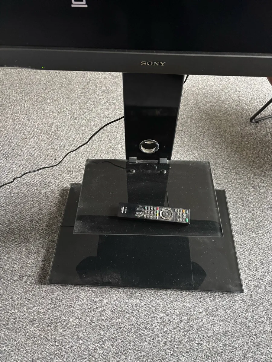 Sony Bravia KDL-32EX401 32" 1080p HD LCD - Image 3