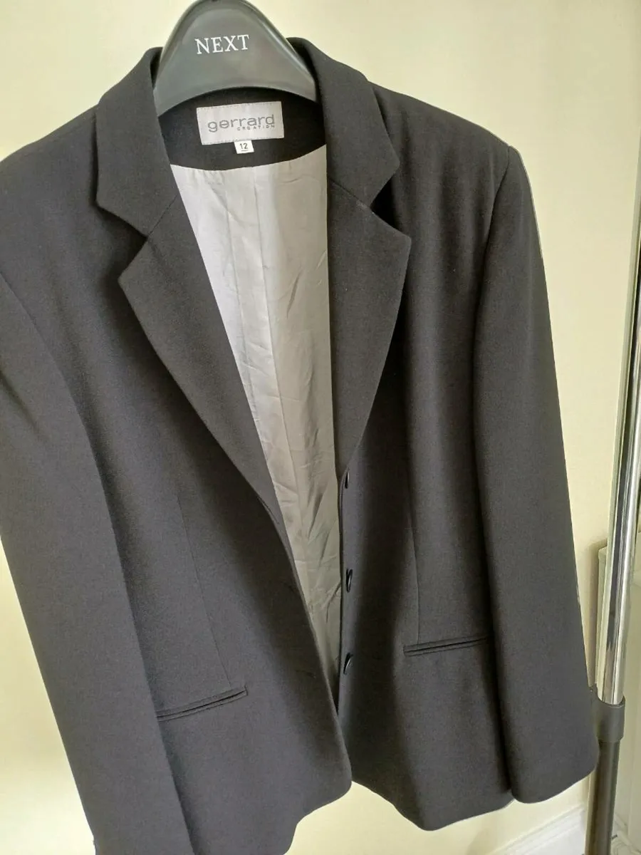 Blazer - Image 2