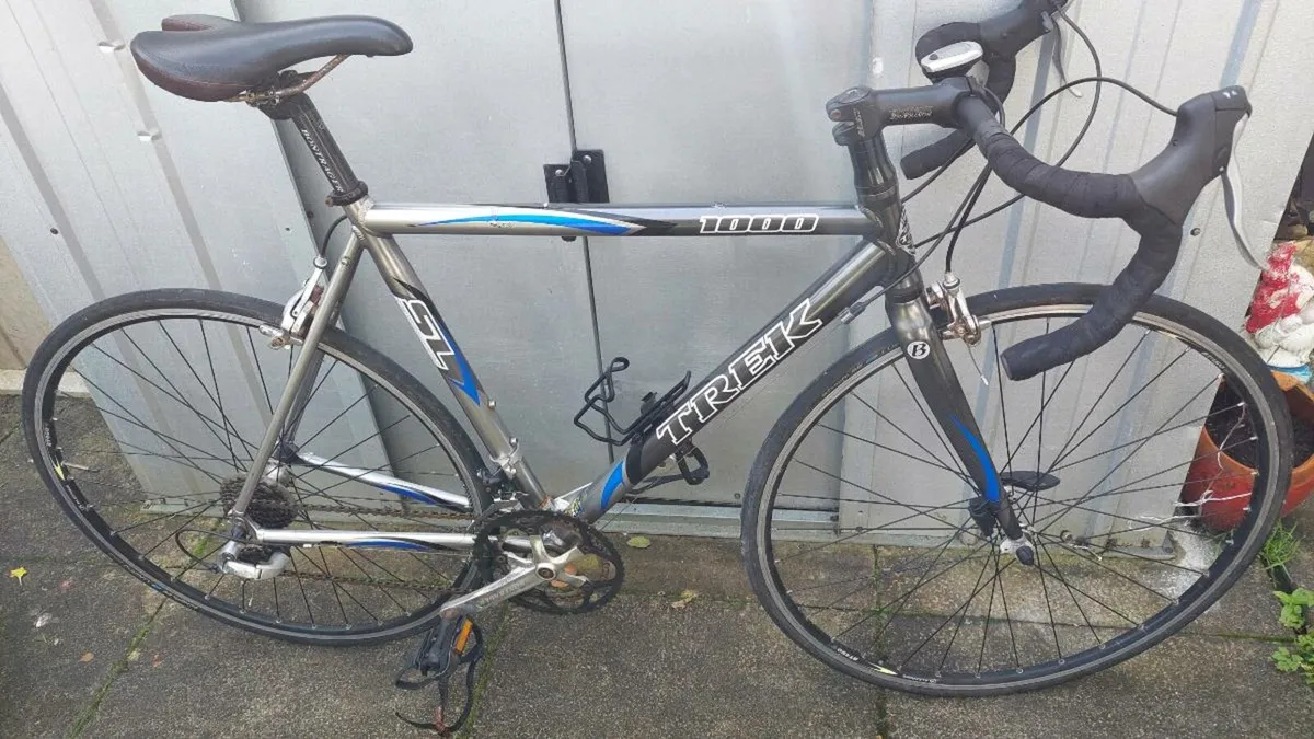 Trek 1000 Road Bike - Image 4