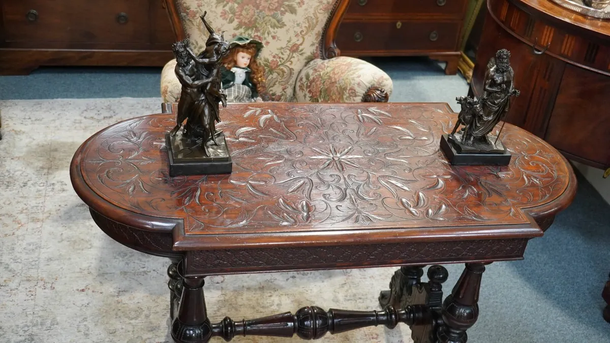 Victorian Carved Mahogany Center Table - Image 3