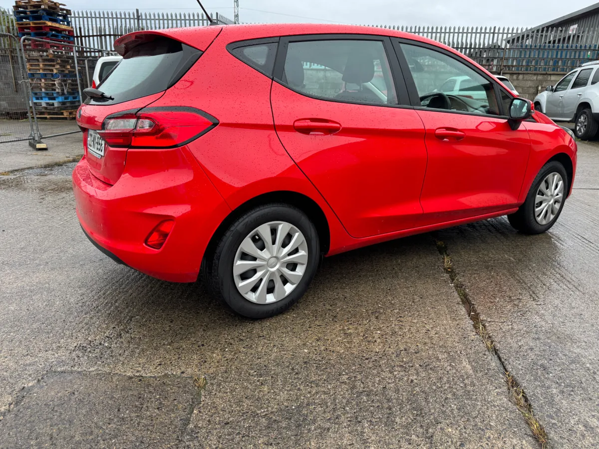Ford Fiesta 1.1 with 6 months road tax and warrant - Image 4