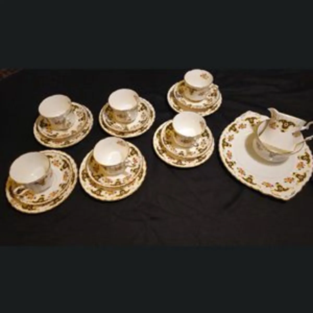 21 Piece Bone China Tea Set - Image 1