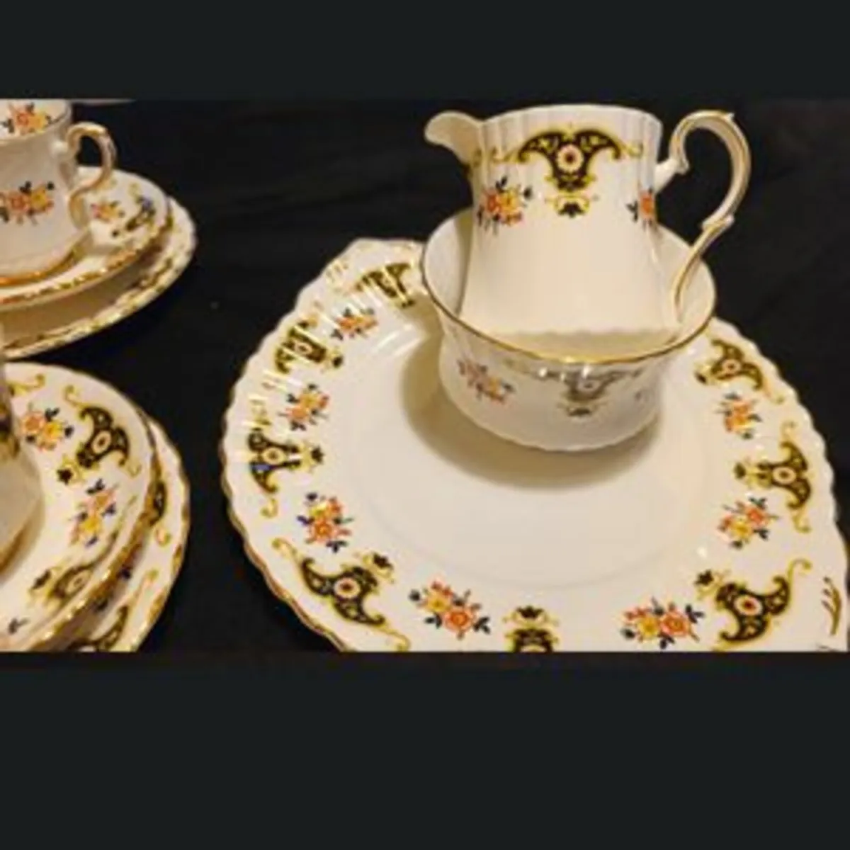 21 Piece Bone China Tea Set - Image 2