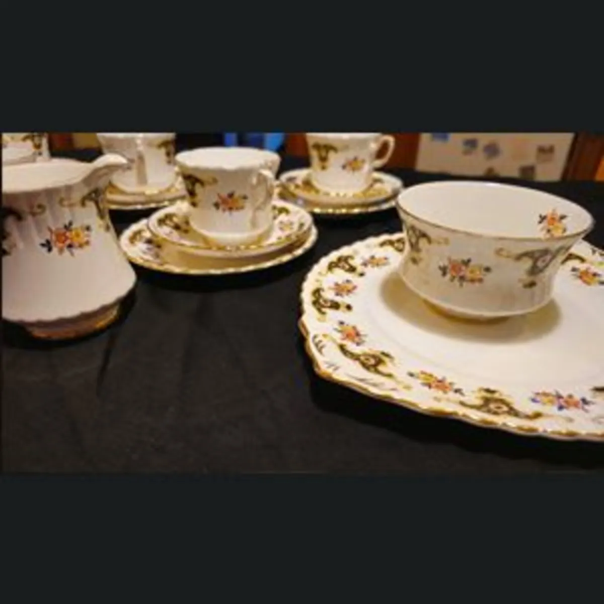 21 Piece Bone China Tea Set - Image 4