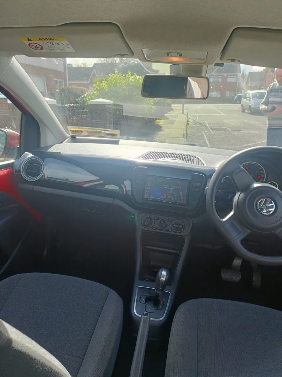 Volkswagen up - Image 2