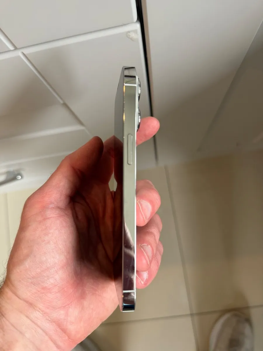 Iphone 13 pro 128gb White - Image 3