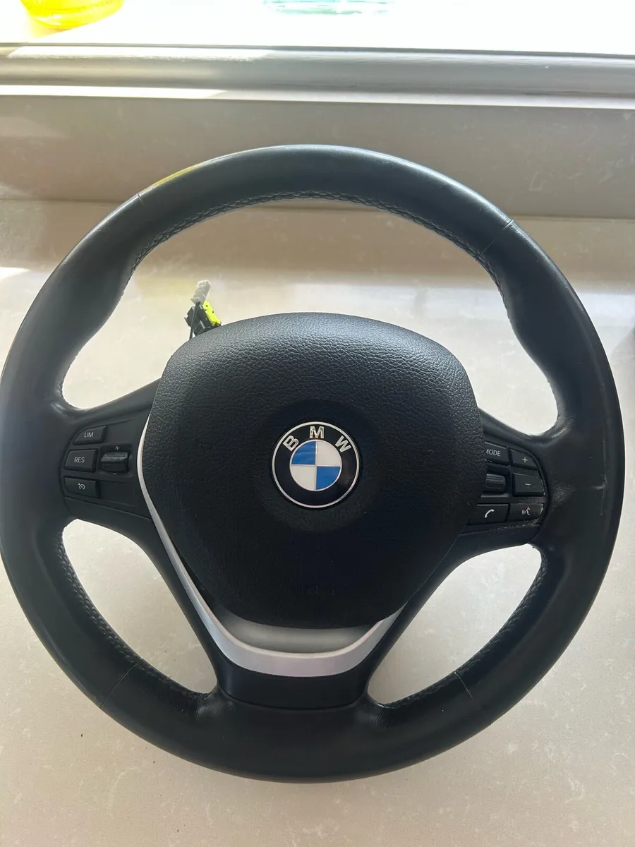 BMW Steering wheel - Image 1