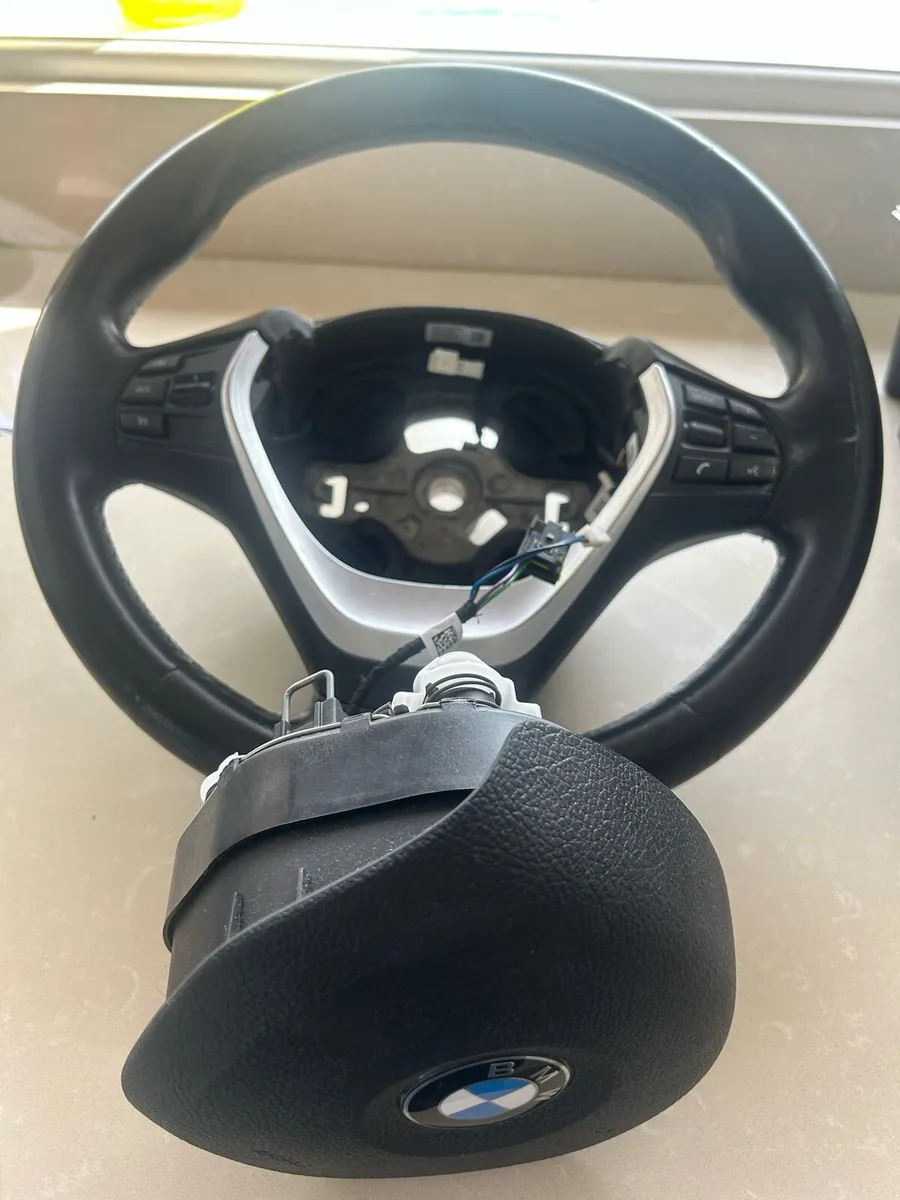 BMW Steering wheel - Image 2