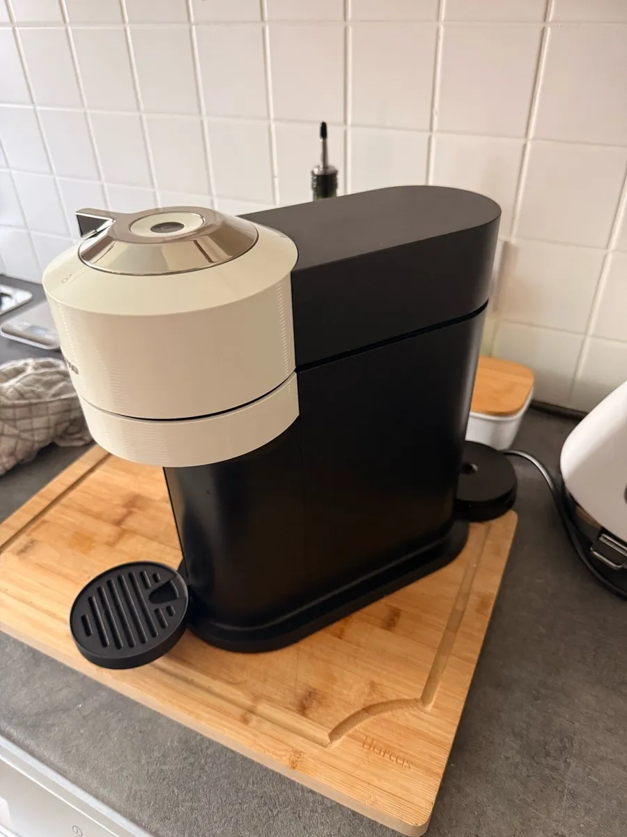 Nespresso coffee machine - Image 2