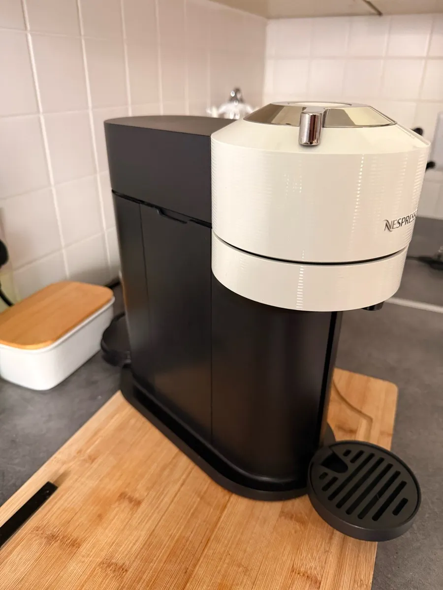 Nespresso coffee machine - Image 3