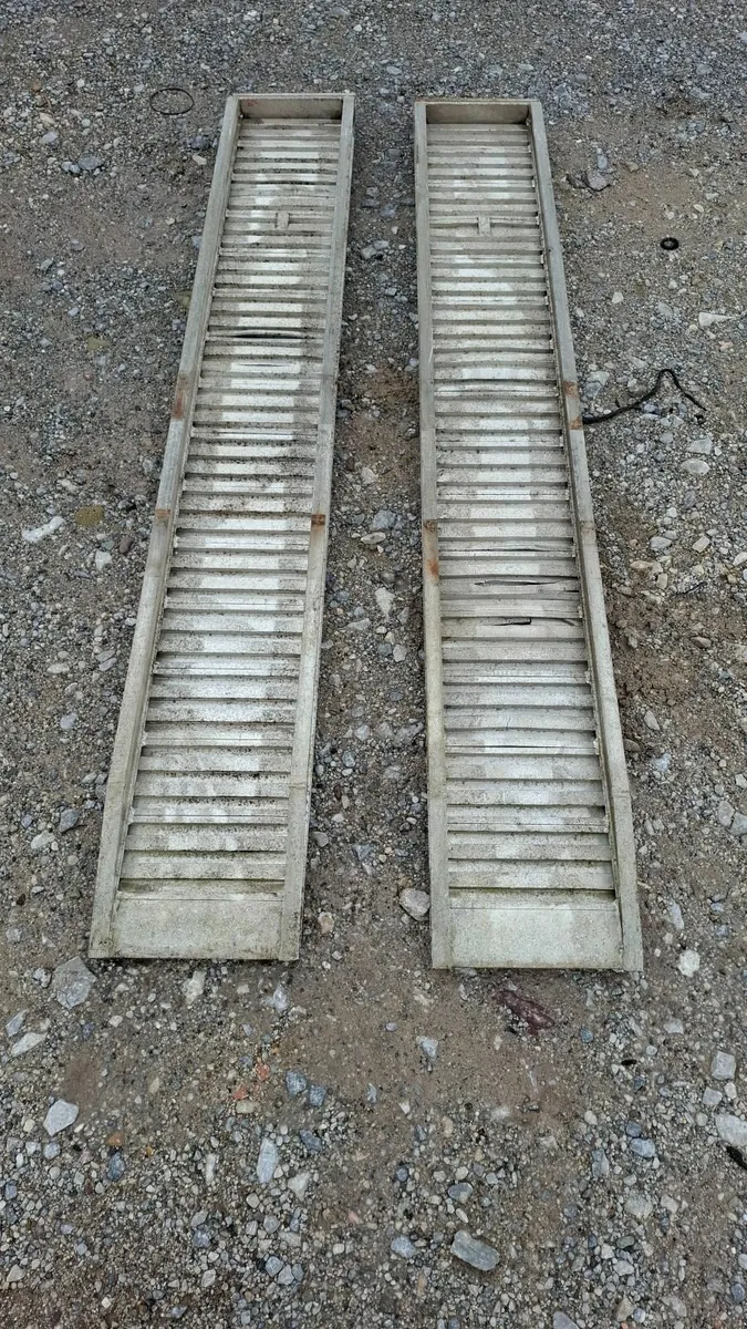 Loading ramps - Image 3