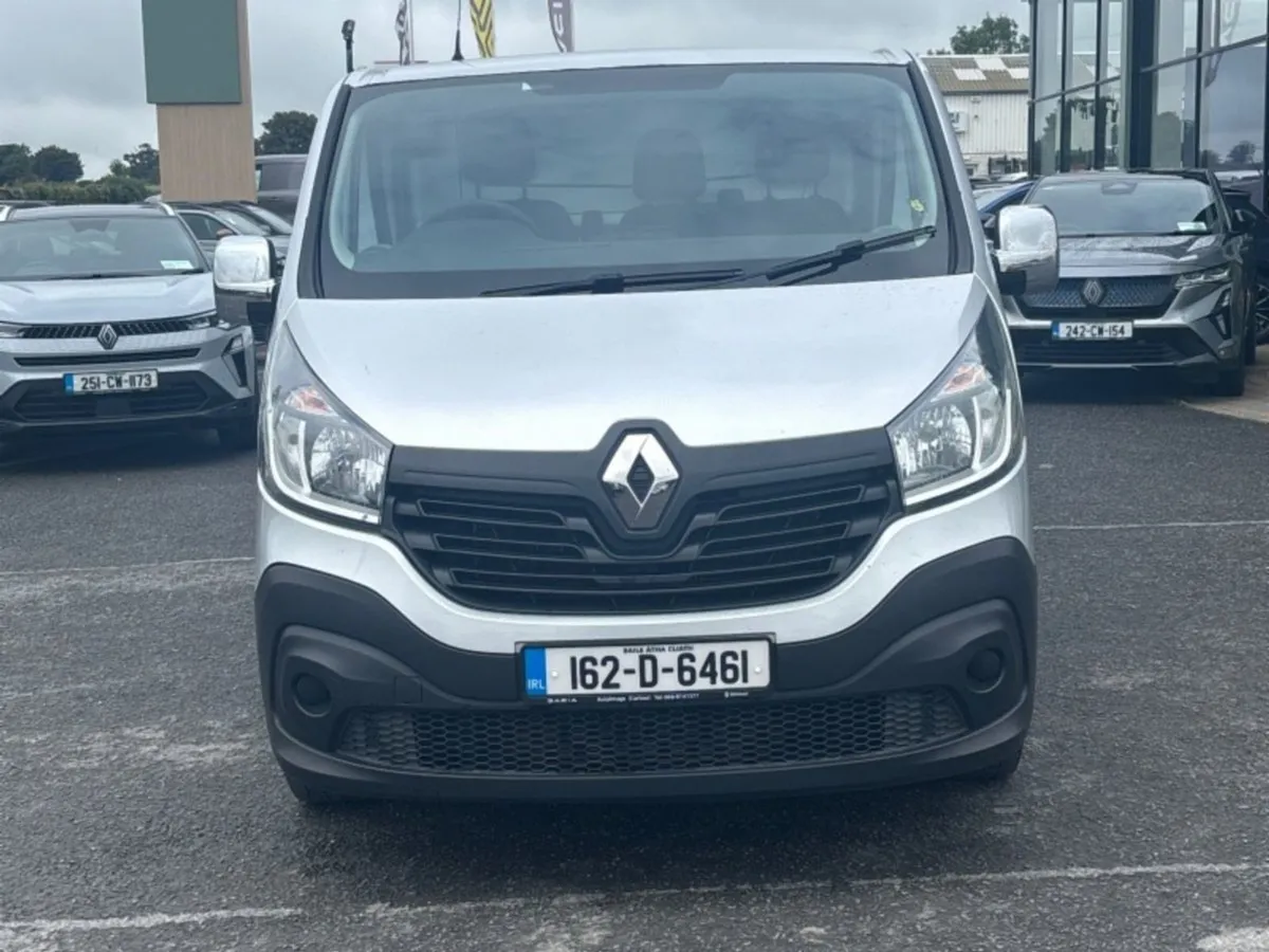 Renault Trafic LWB Business van - Image 2