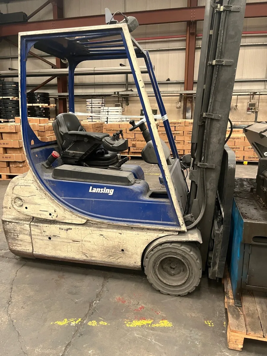 Forklift - Image 2
