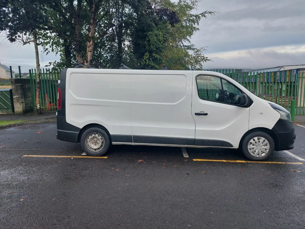 Nissan NV300 2017 - Image 2