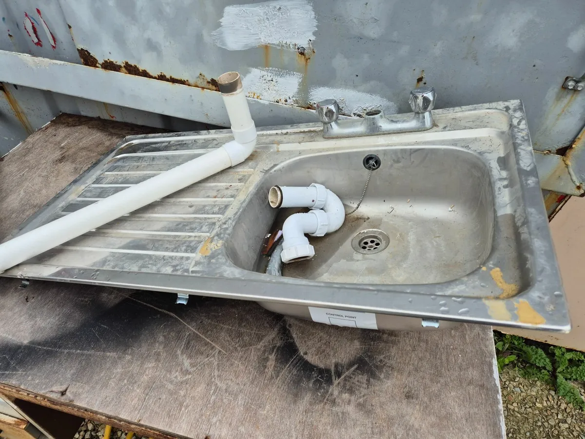 Sink and water heater with fittings - Image 2