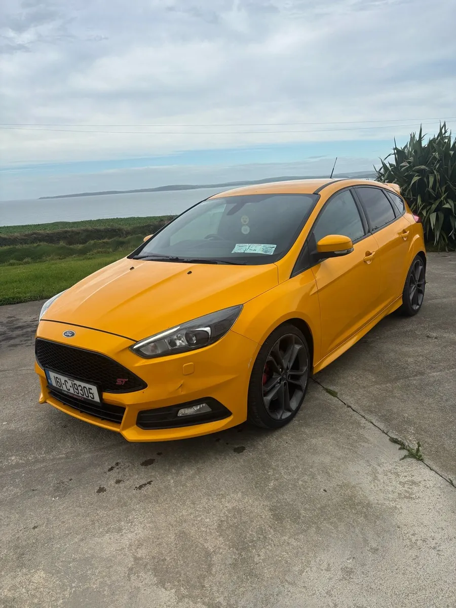 Ford focus - Image 2