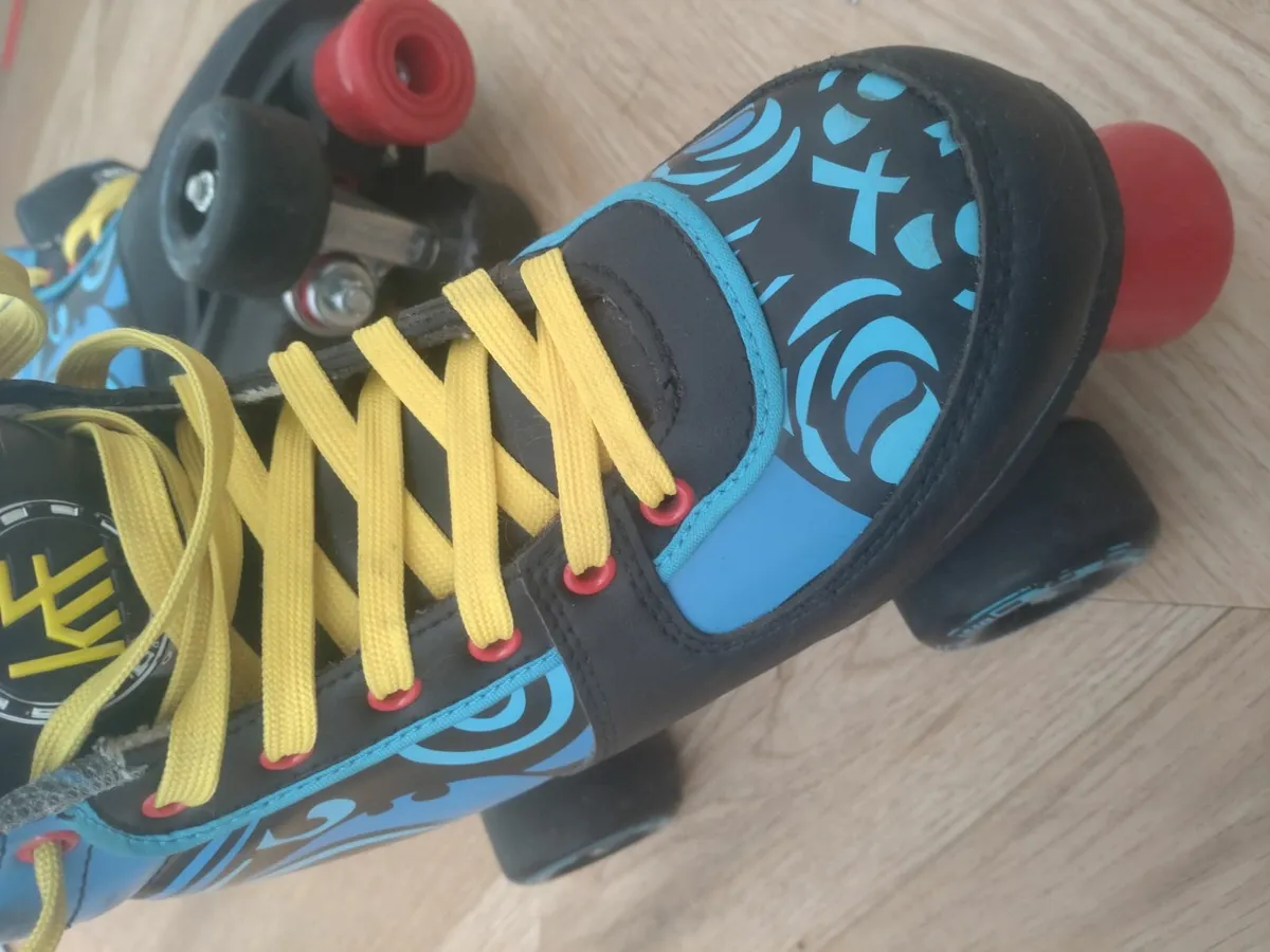 Roller skates uk 3 - Image 3