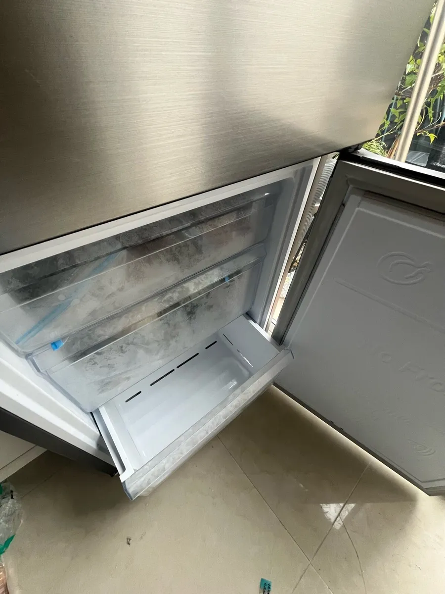 Fridge - Image 4