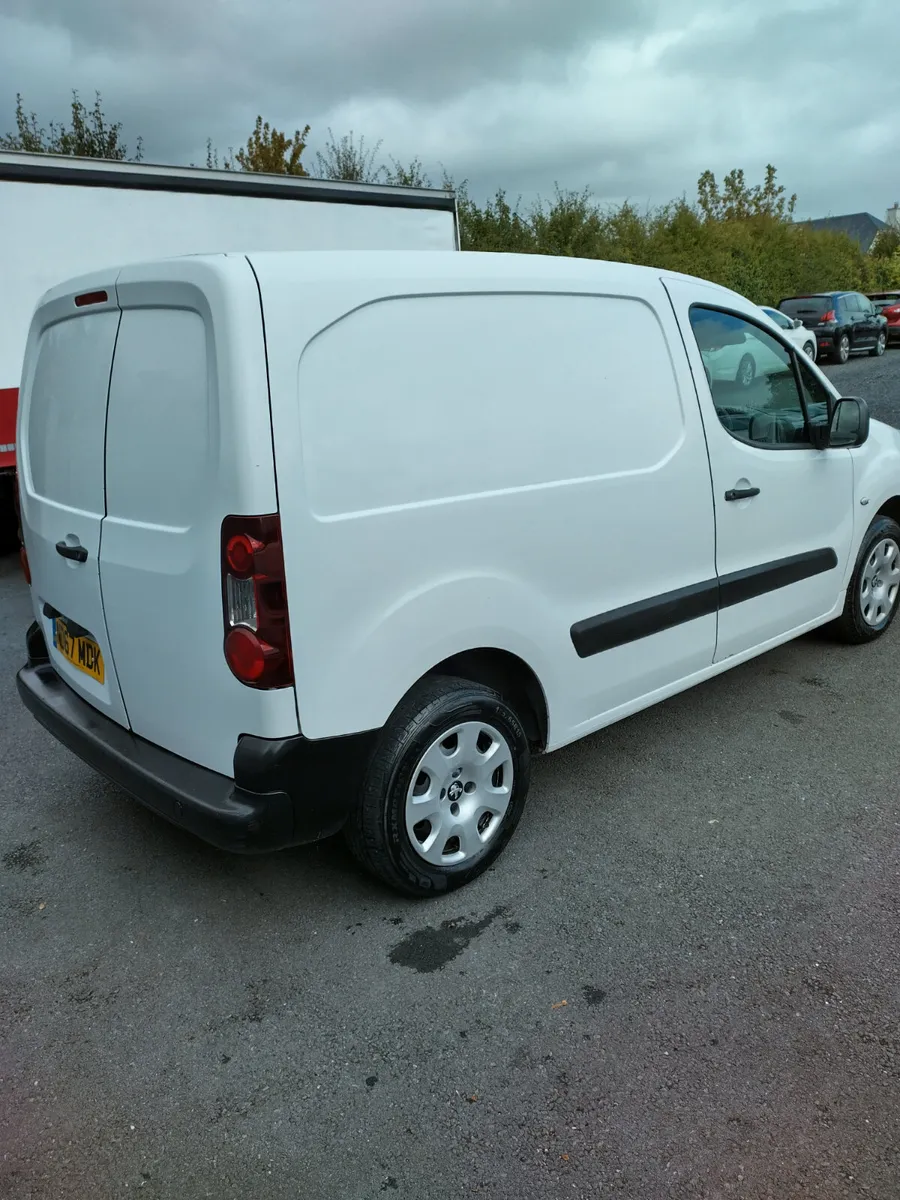 2018 PARTNER VAN 3 SEATER - Image 4