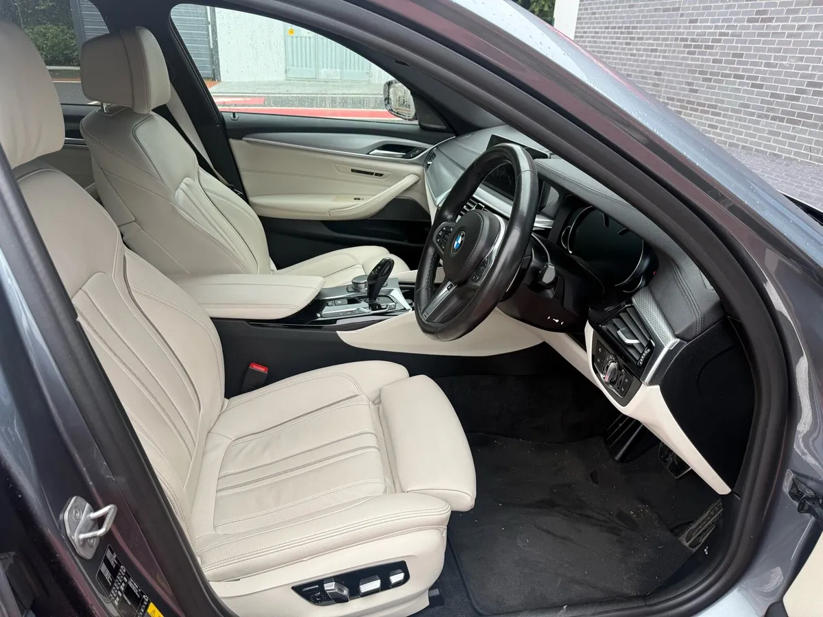 BMW 530e  M SPORT HYBRID FULL SPEC LOW MILAGE - Image 2