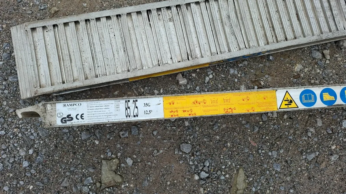 Loading ramps - Image 1