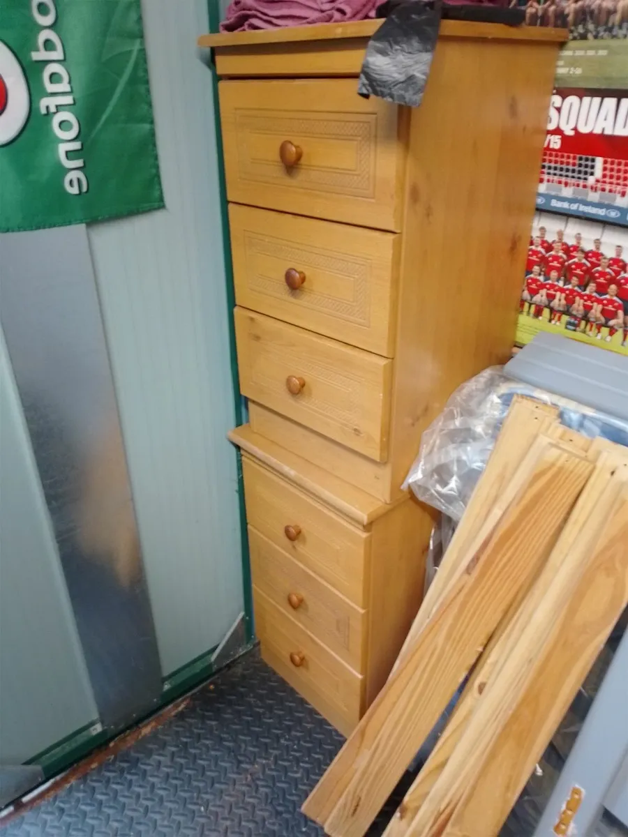 Bedroom furniture - Image 2