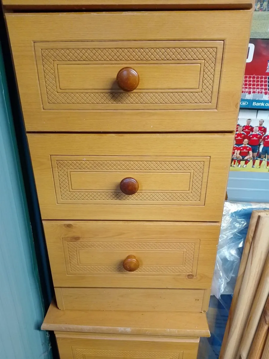 Bedroom furniture - Image 3