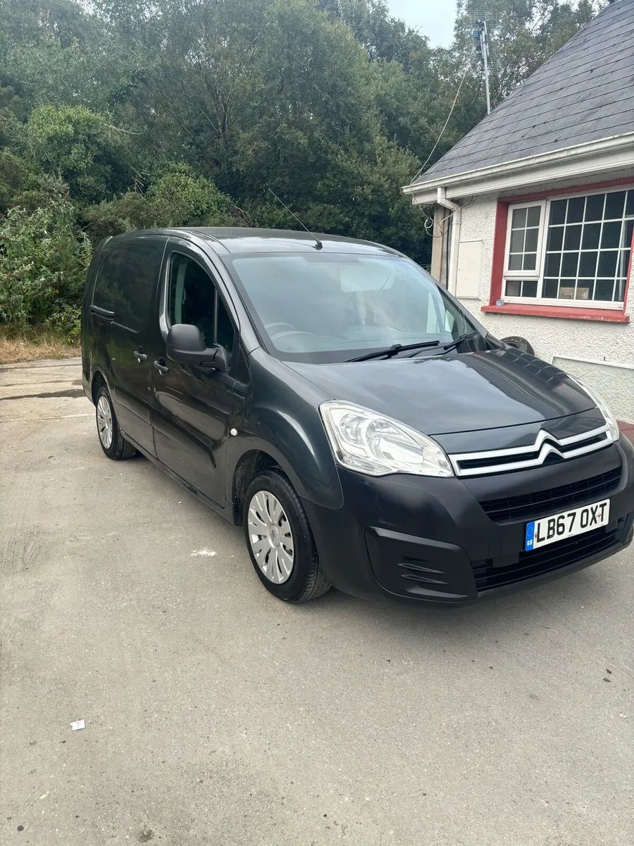 2018 Citroen berlingo 5 seater 100bhp - Image 1