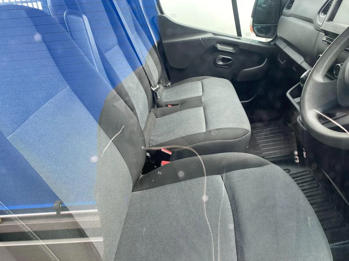 Nissan NV400 2020 tipper - Image 4
