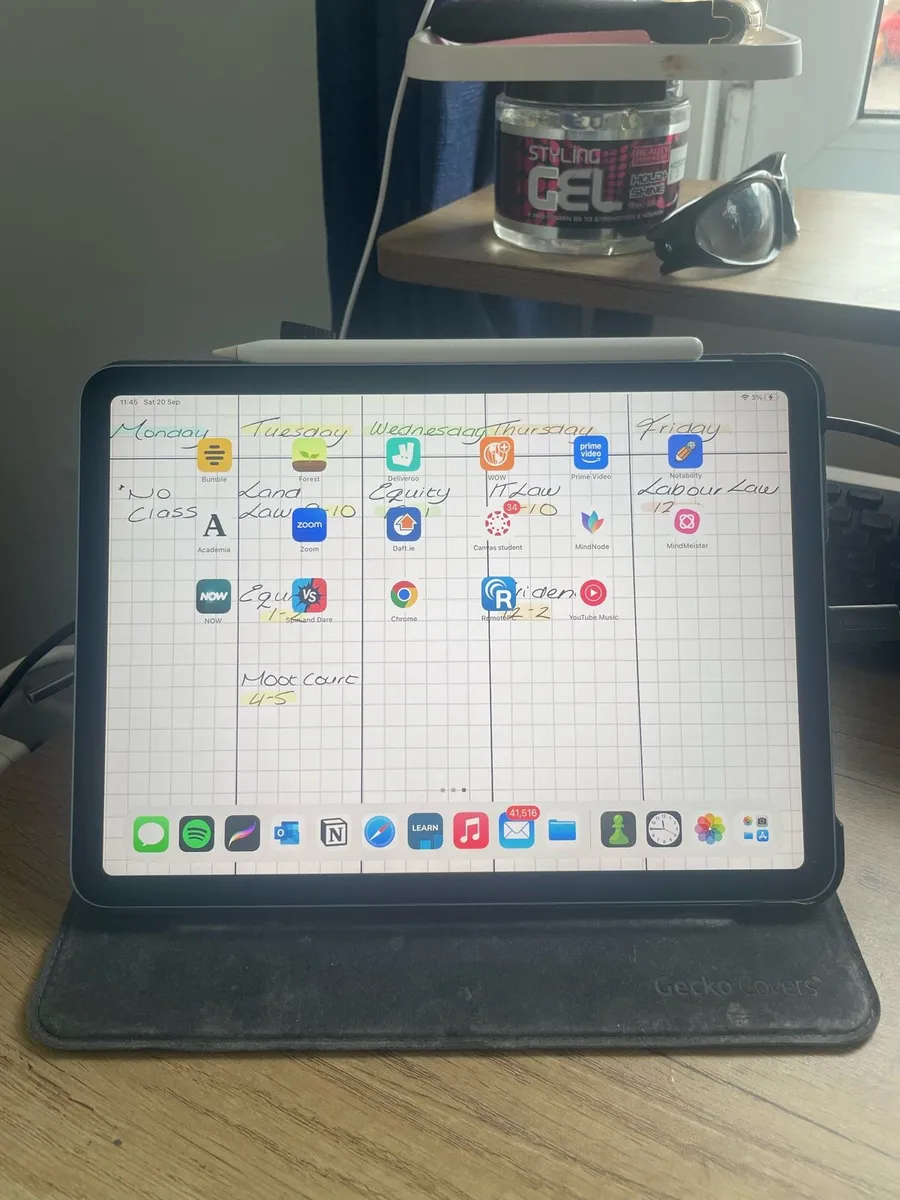 iPad Air 4th Gen 64 GB + Apple Pencil wireless - Image 1
