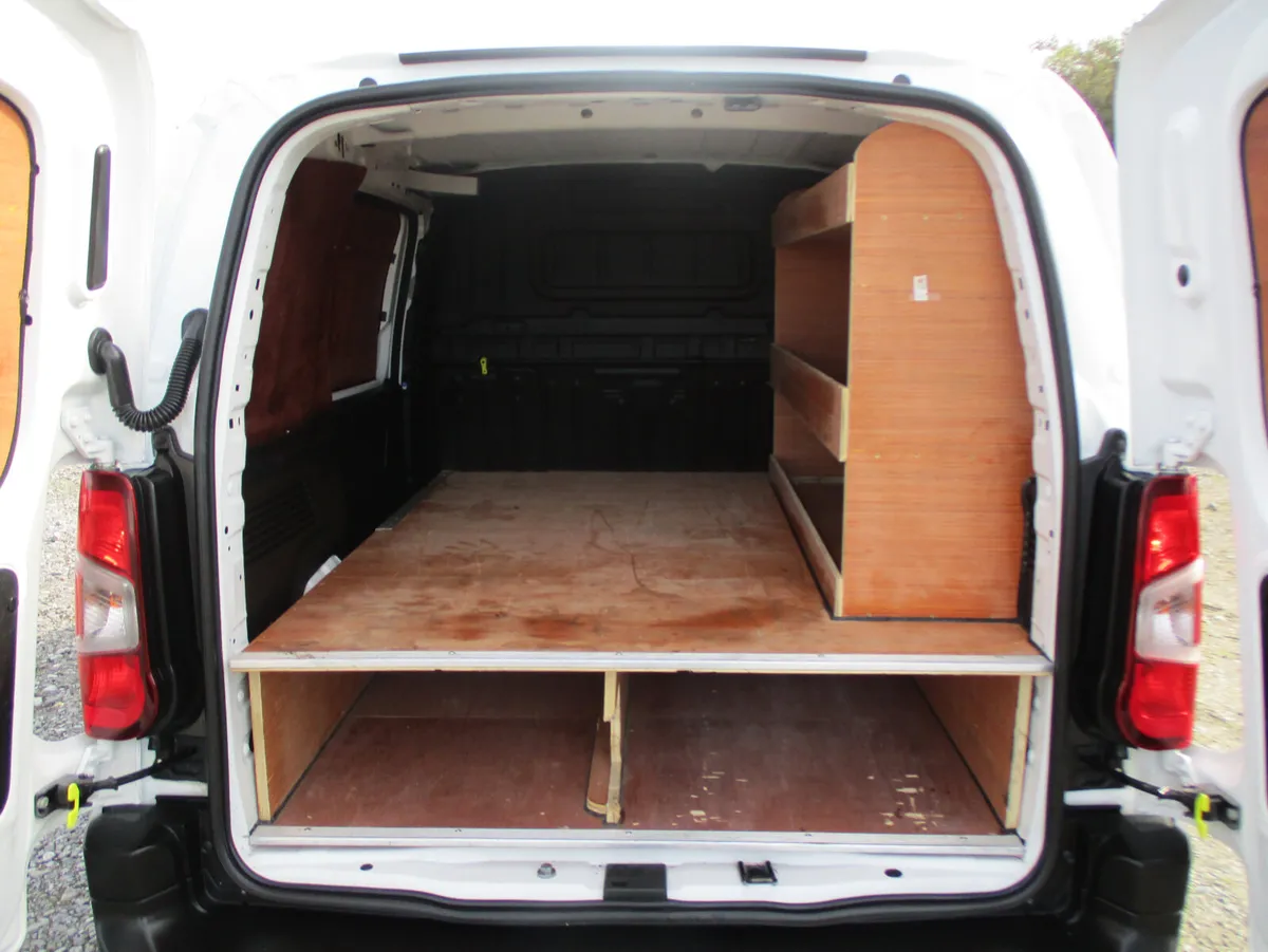 Peugeot Partner 2022 1.5 hdi proffesional plus - Image 2