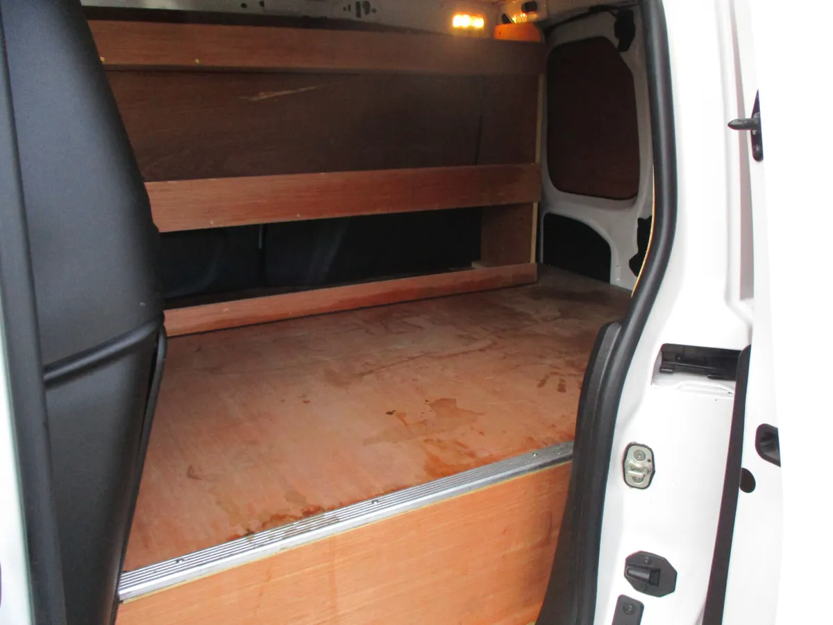 Peugeot Partner 2022 1.5 hdi proffesional plus - Image 3